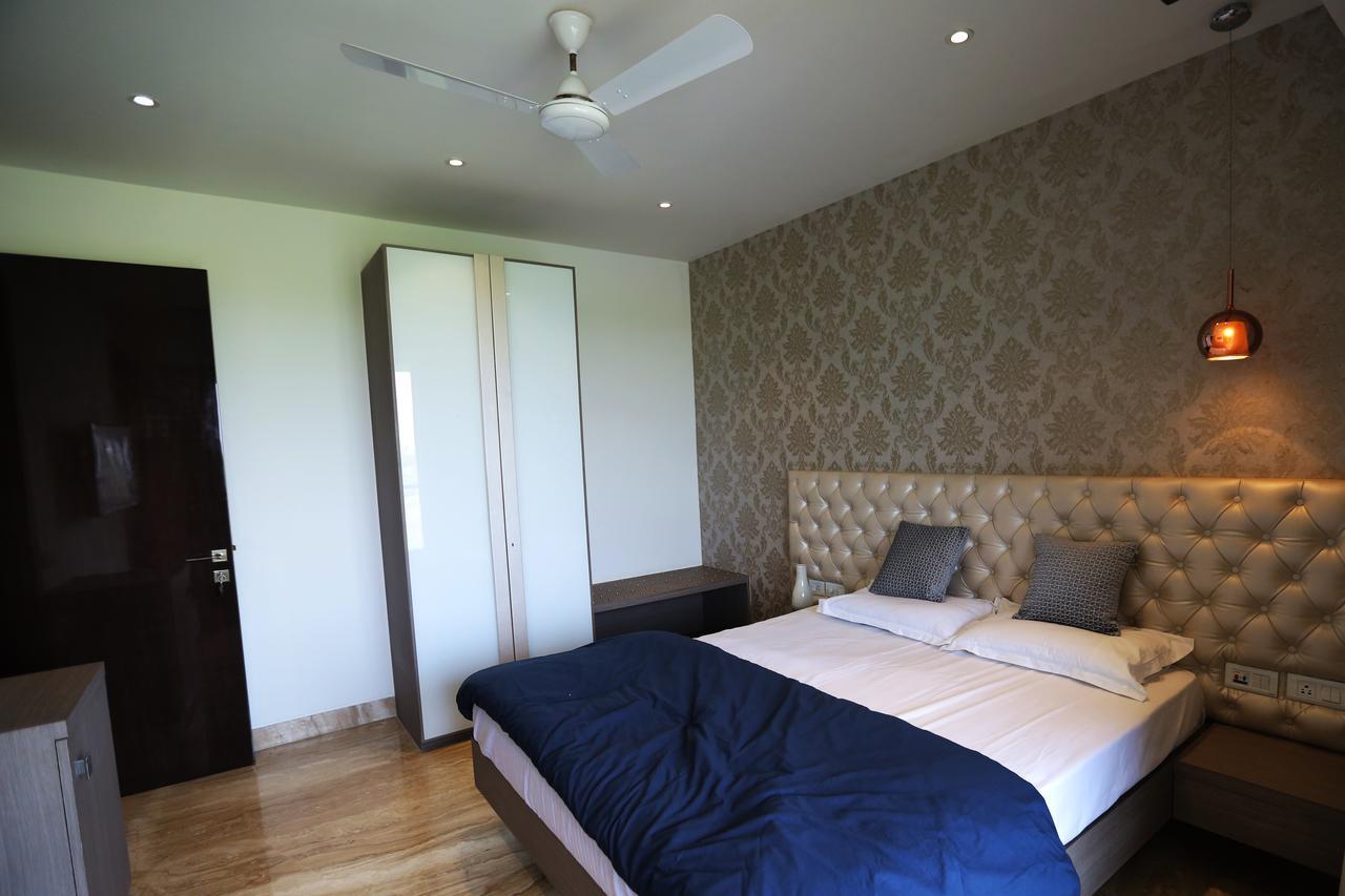 Lakeview Service Apartments Колката Екстериор снимка